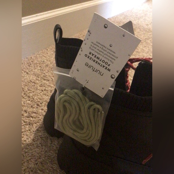 NUTURE WATER PROOF BOOTS (Sz 6 &6.5) - Picture 10 of 12